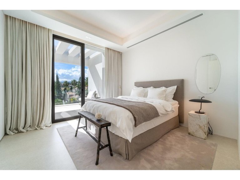 Villa for Sale in Benahavís, Malaga 15