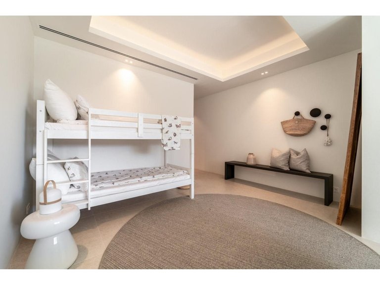 Villa for Sale in Benahavís, Malaga 18