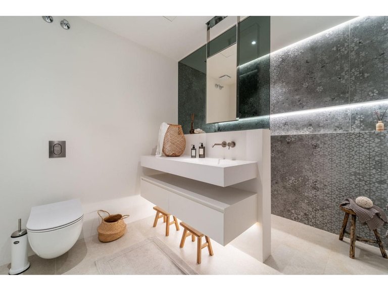 Villa for Sale in Benahavís, Malaga 19