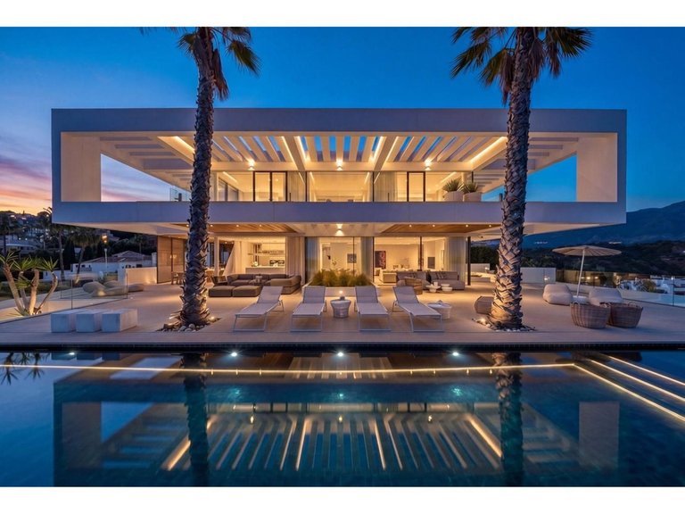 Villa for Sale in Benahavís, Malaga 28