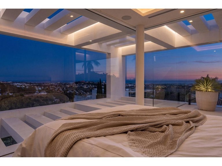 Villa for Sale in Benahavís, Malaga 29