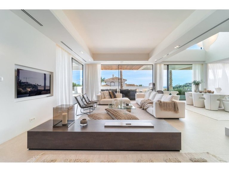 Villa for Sale in Benahavís, Malaga 5