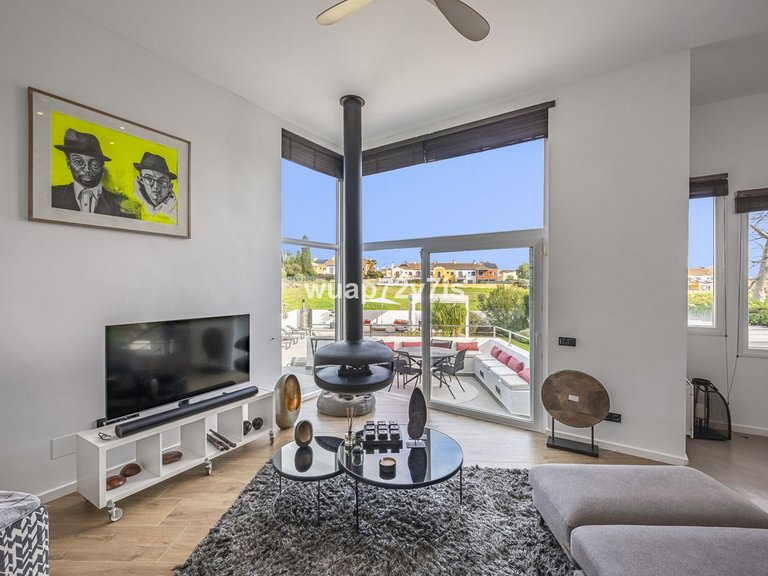 Villa for Sale in Guadalmina Alta, Malaga 10