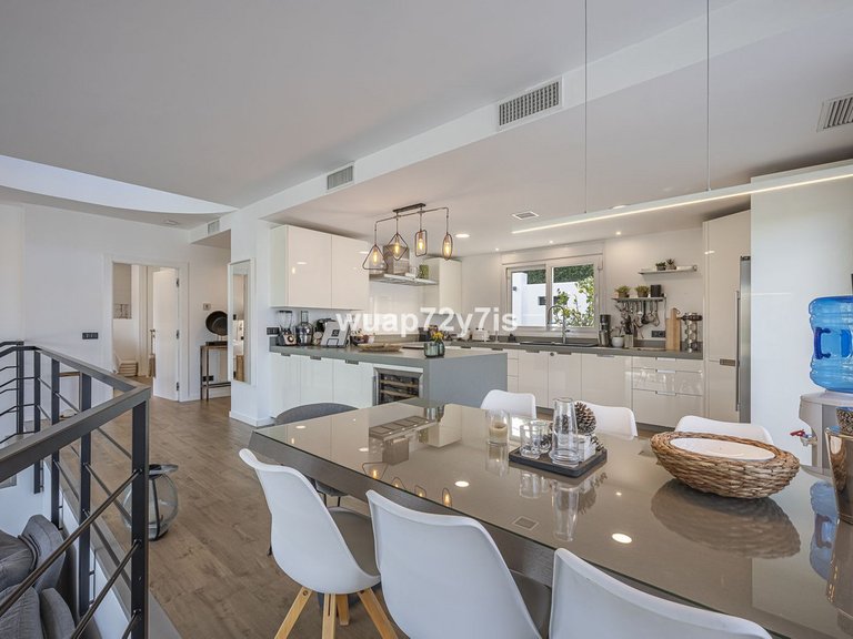 Villa for Sale in Guadalmina Alta, Malaga 13