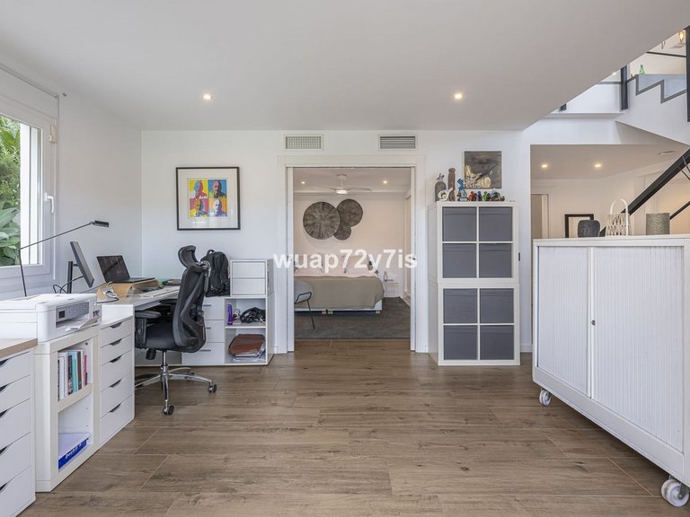 Villa for Sale in Guadalmina Alta, Malaga 28