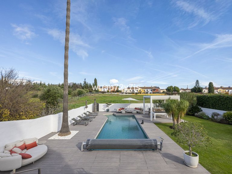 Villa for Sale in Guadalmina Alta, Malaga 42