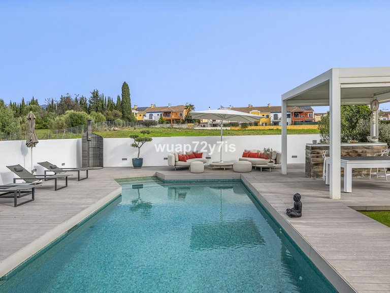 Villa for Sale in Guadalmina Alta, Malaga 45