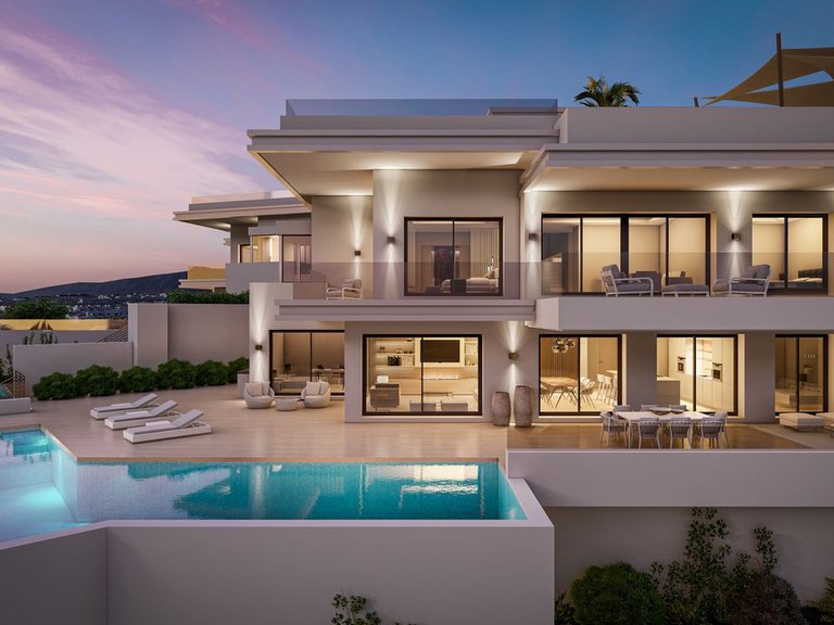 Villa for Sale in Estepona, Malaga 11