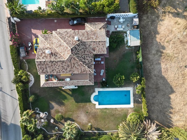 Villa for Sale in Guadalmina Alta, Malaga 1