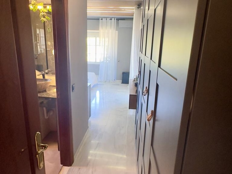 Villa for Sale in Guadalmina Alta, Malaga 10