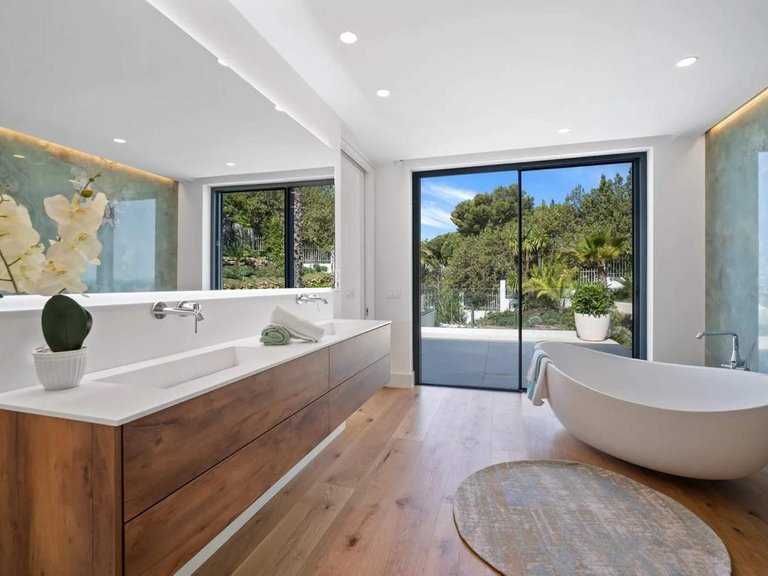 Villa for Sale in Marbella, Malaga 15
