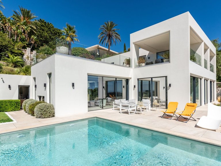Villa for Sale in Marbella, Malaga 24