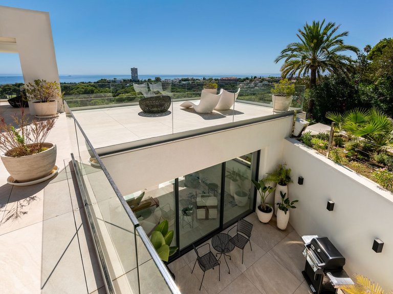 Villa for Sale in Marbella, Malaga 31