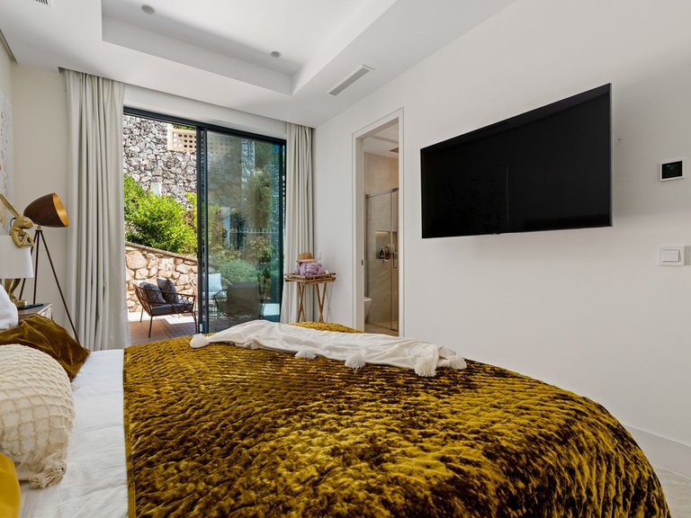 Villa for Sale in Marbella, Malaga 39