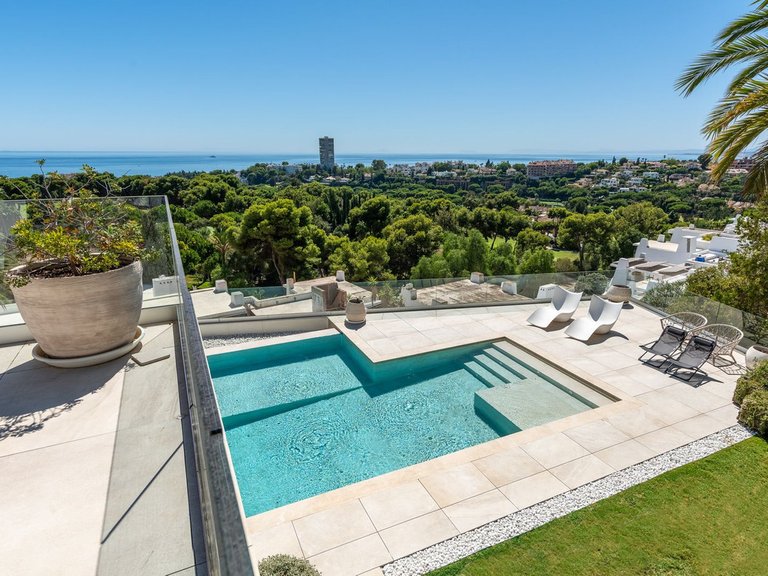 Villa for Sale in Marbella, Malaga 5