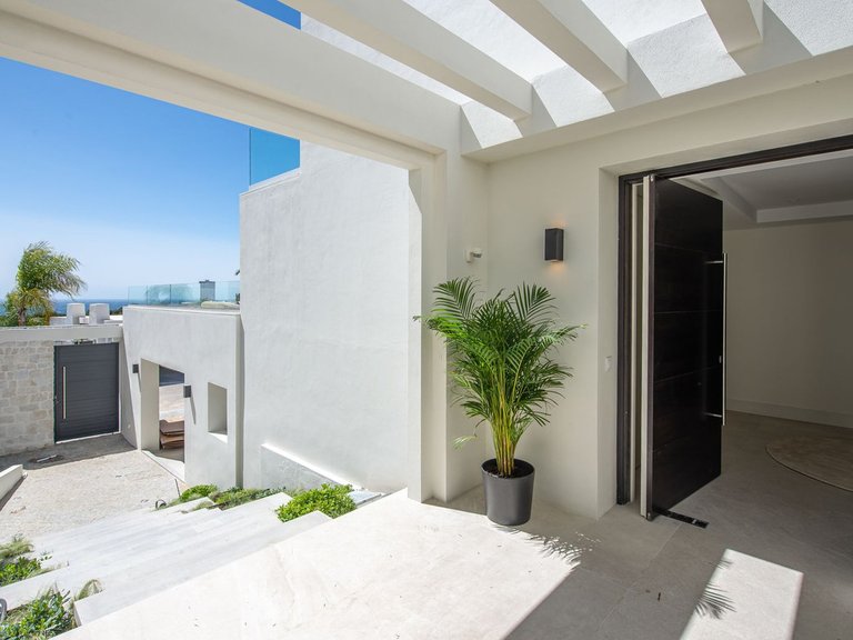 Villa for Sale in Marbella, Malaga 64