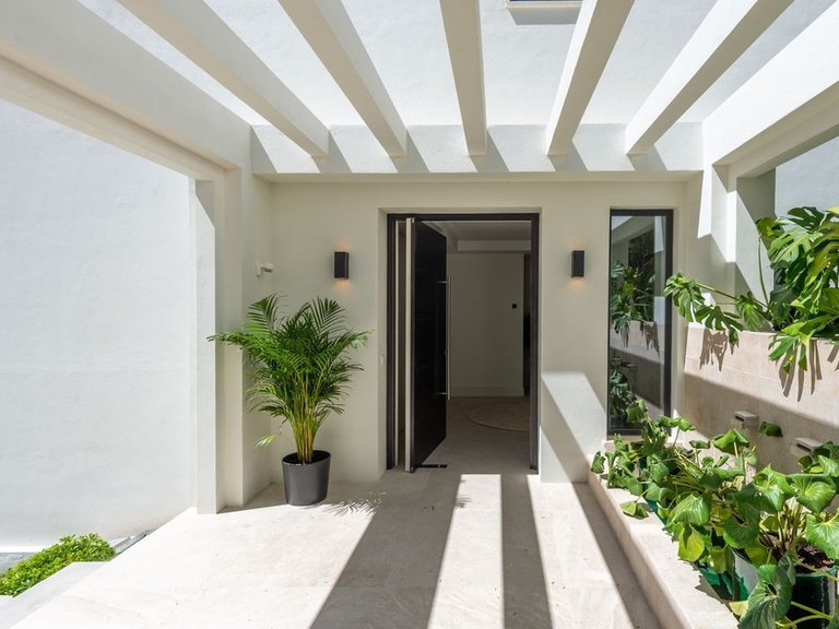 Villa for Sale in Marbella, Malaga 65