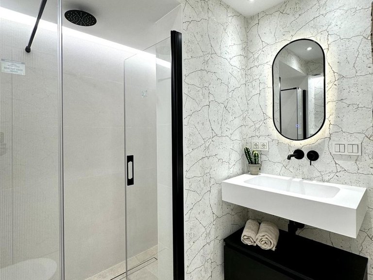 Apartment for Sale in Marbella, Malaga 18