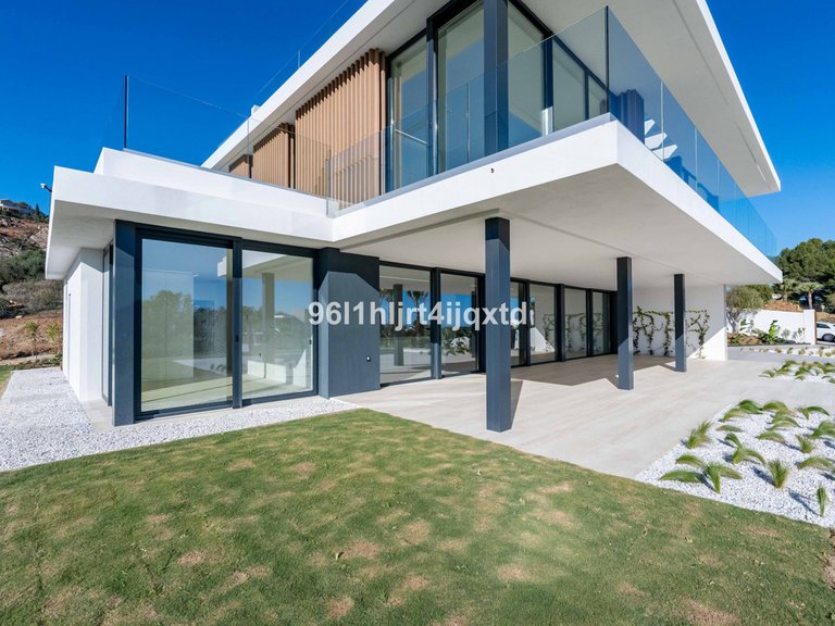 Villa for Sale in Sotogrande, Cadiz 10