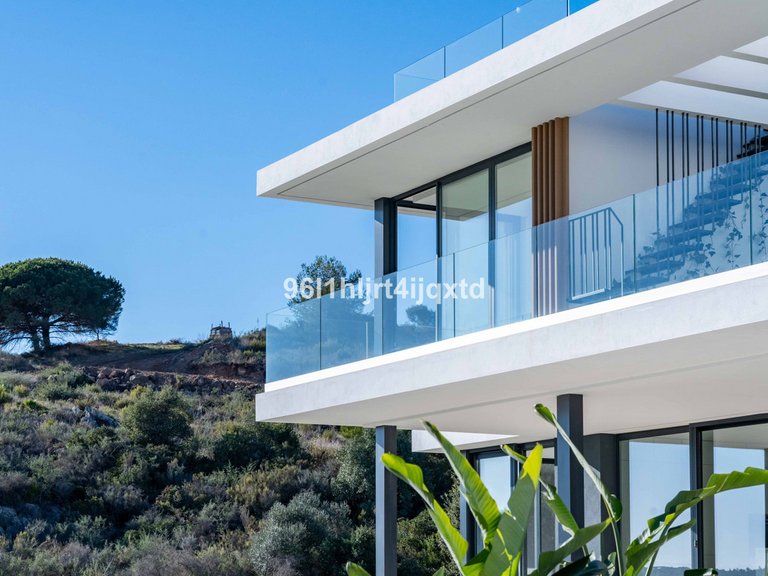 Villa for Sale in Sotogrande, Cadiz 16
