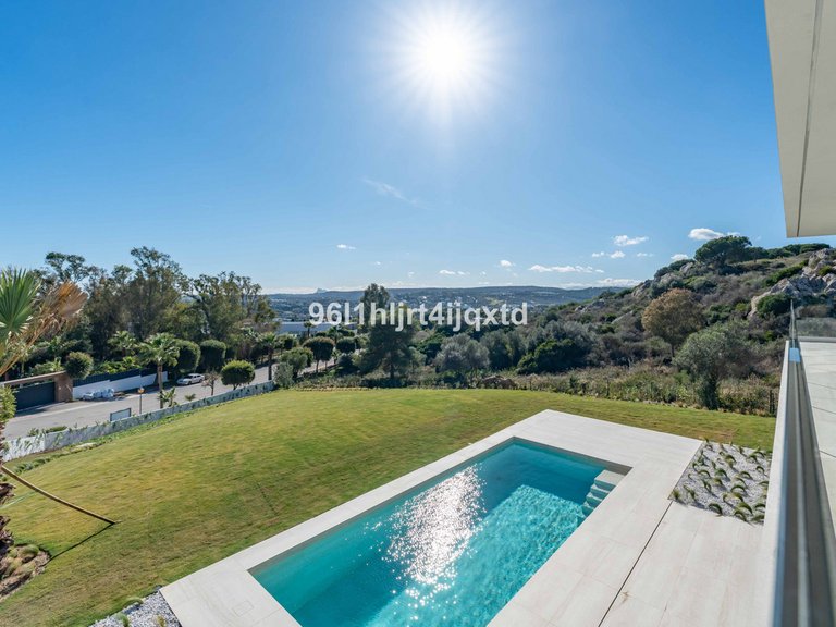 Villa for Sale in Sotogrande, Cadiz 19