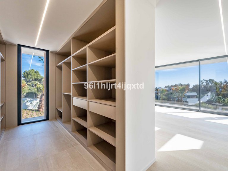 Villa for Sale in Sotogrande, Cadiz 27