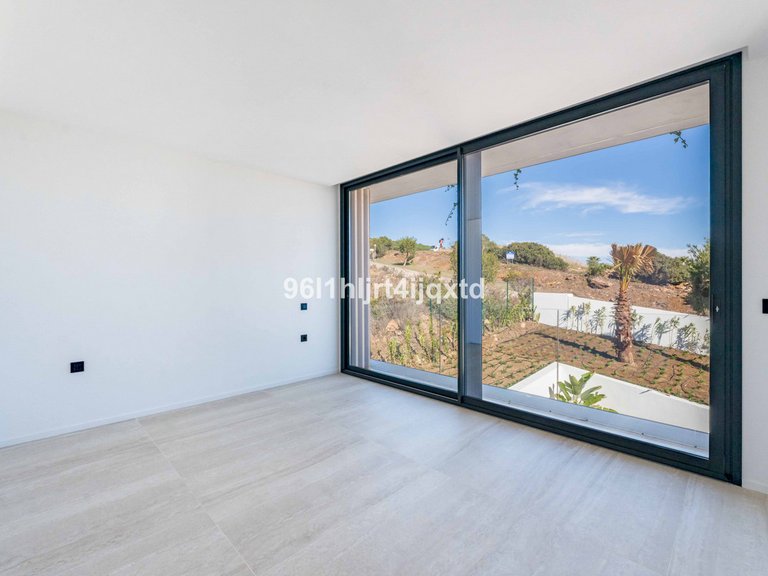 Villa for Sale in Sotogrande, Cadiz 7