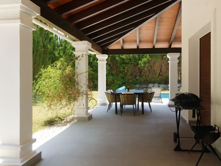 Villa for Sale in El Paraiso, Malaga 21