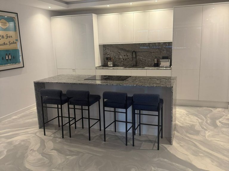 Apartment for Sale in Benahavís, Malaga 6
