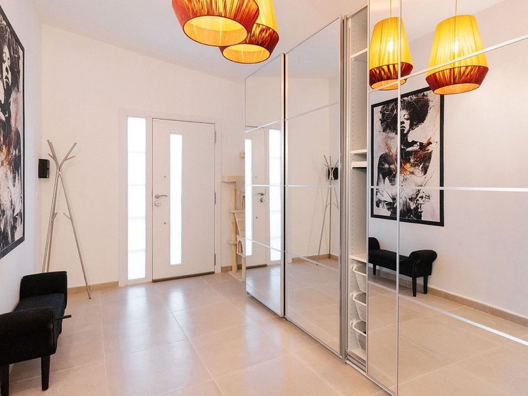 Villa for Sale in La Mairena, Malaga 17