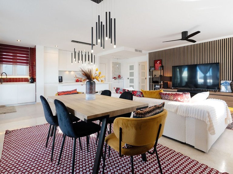 Villa for Sale in La Mairena, Malaga 20