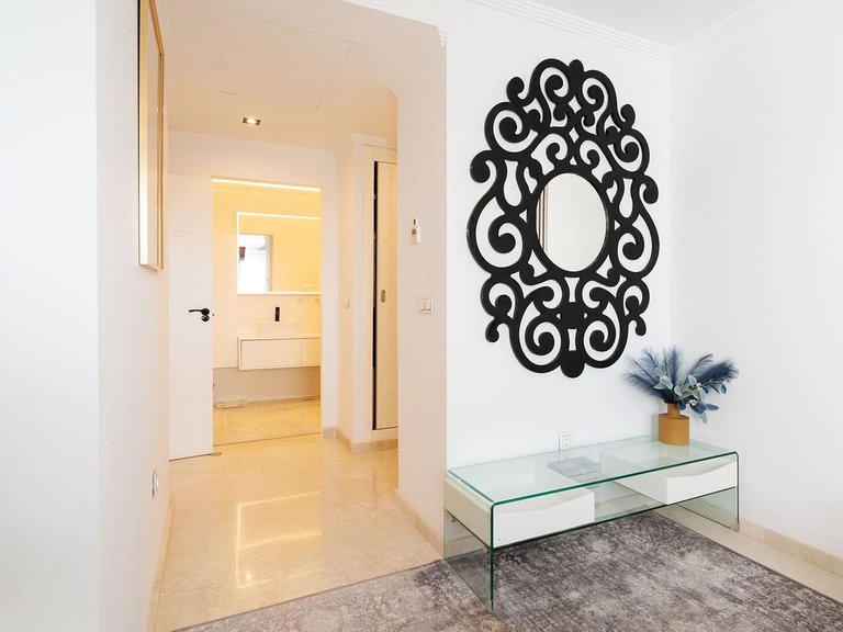 Villa for Sale in La Mairena, Malaga 26