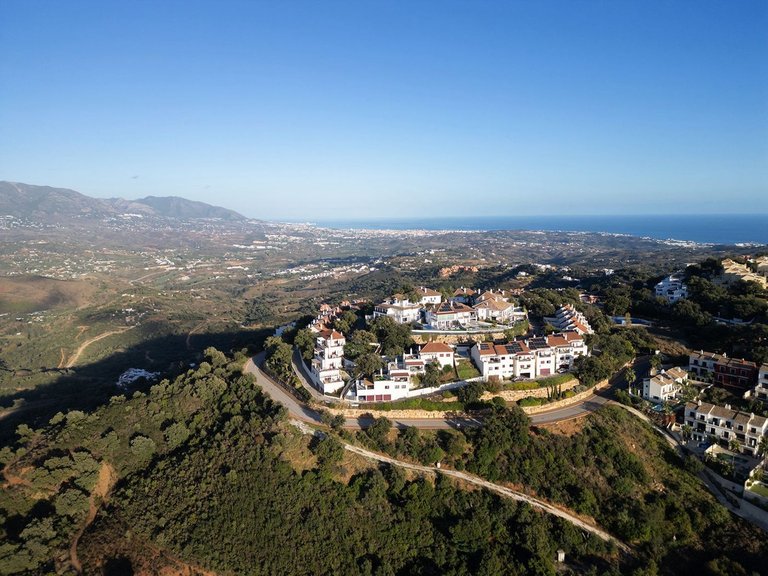 Villa for Sale in La Mairena, Malaga 30