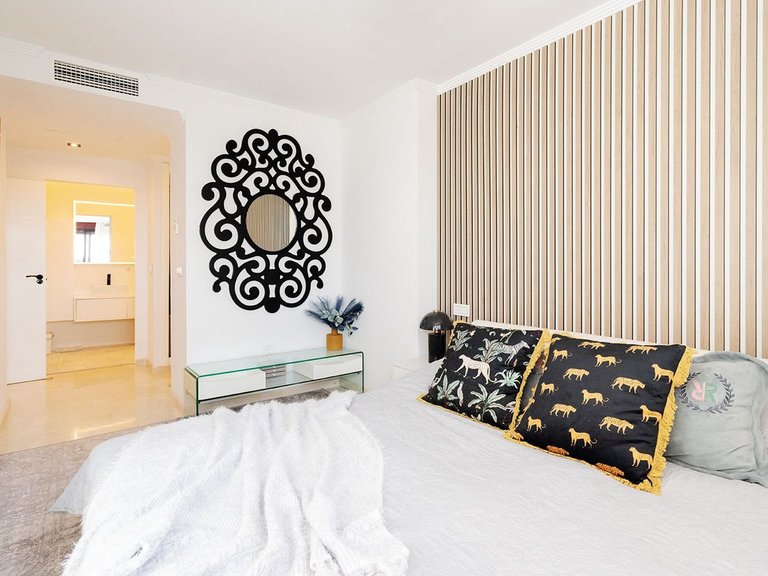 Villa for Sale in La Mairena, Malaga 39