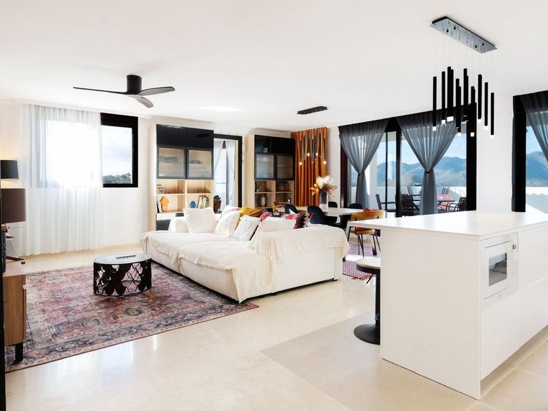 Villa for Sale in La Mairena, Malaga 50