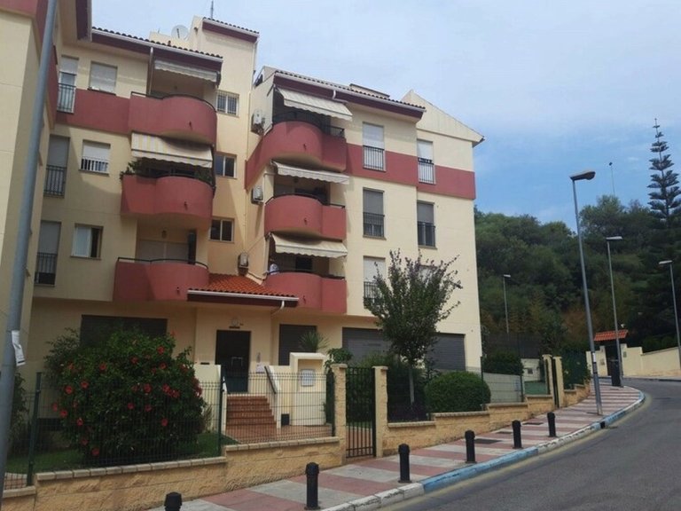 Apartment for Sale in Marbella, Malaga 25