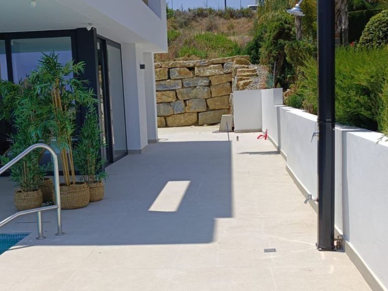 Villa for Sale in Valle Romano, Malaga 15