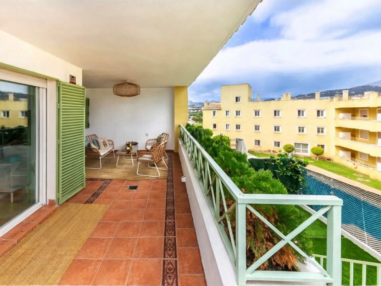 Apartment for Sale in Las Brisas, Malaga 1