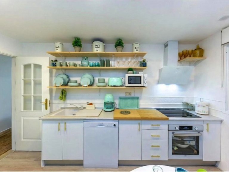 Apartment for Sale in Las Brisas, Malaga 16