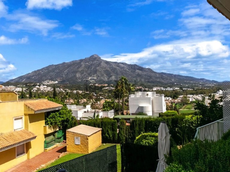 Apartment for Sale in Las Brisas, Malaga 18