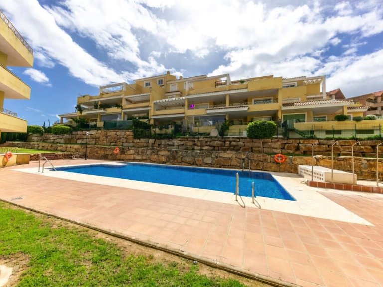 Apartment for Sale in Las Brisas, Malaga 2