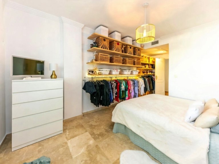 Apartment for Sale in Las Brisas, Malaga 25