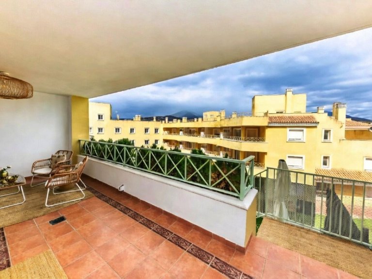 Apartment for Sale in Las Brisas, Malaga 28