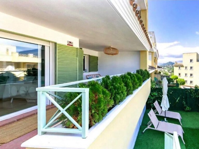 Apartment for Sale in Las Brisas, Malaga 4