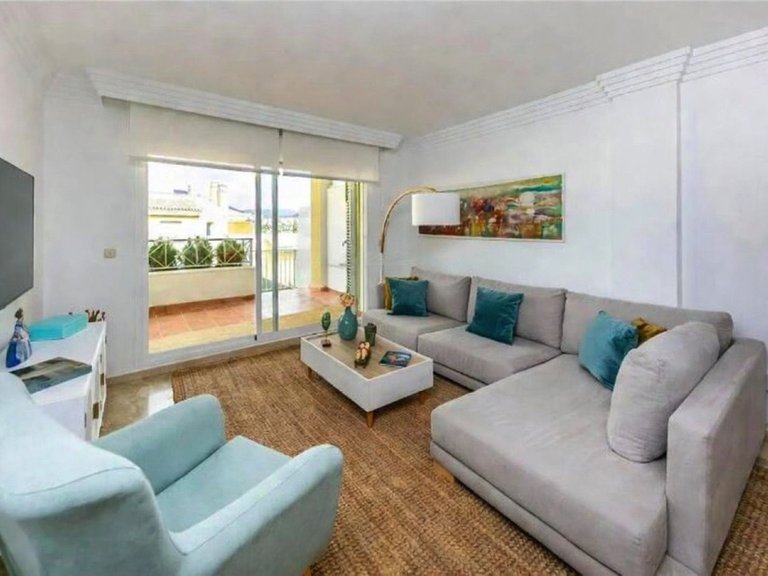 Apartment for Sale in Las Brisas, Malaga 5