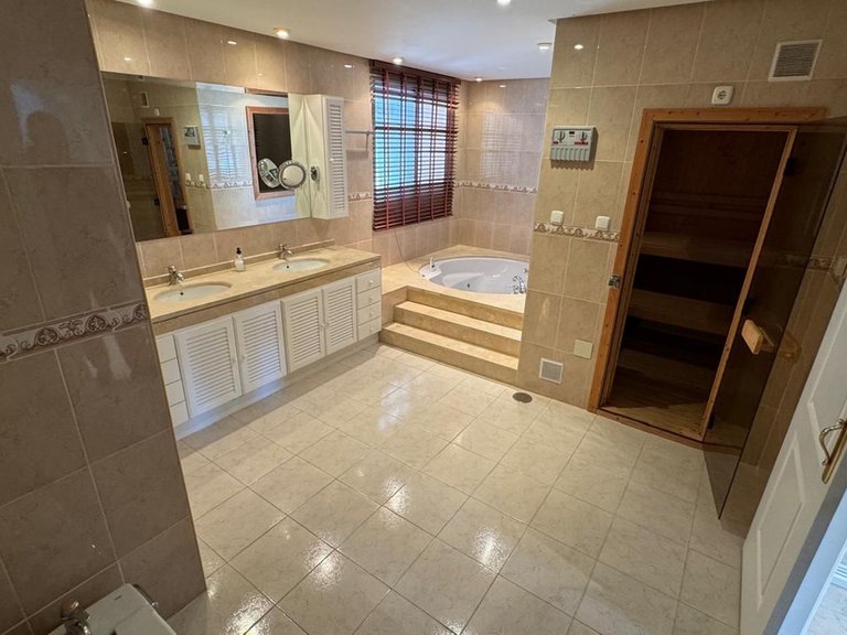 Apartment for Sale in Miraflores, Malaga 17