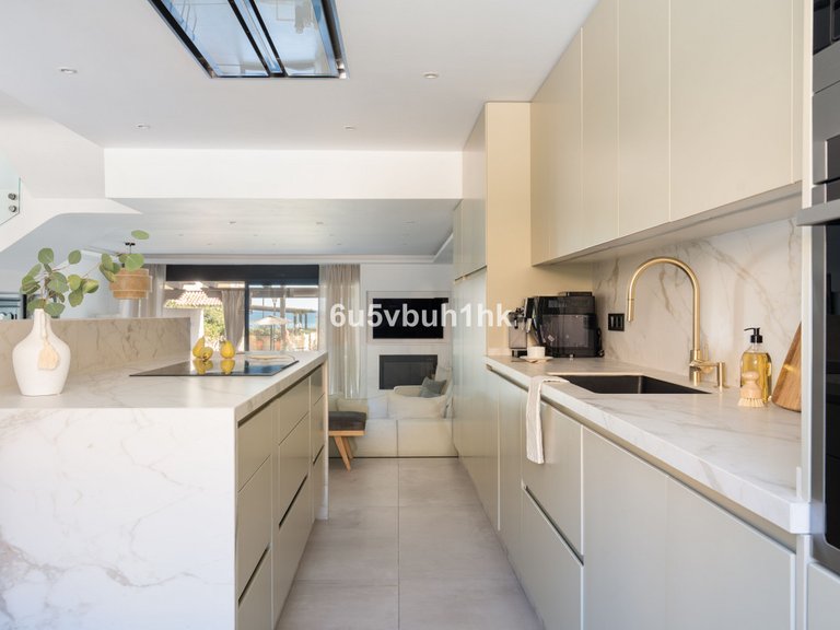 Villa for Sale in Casares, Malaga 16