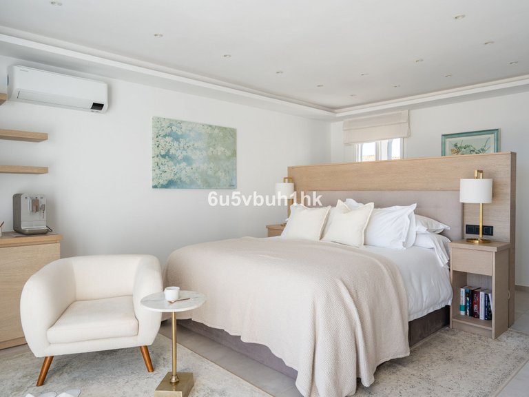 Villa for Sale in Casares, Malaga 33