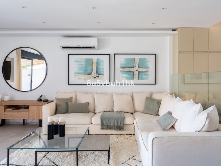 Villa for Sale in Casares, Malaga 9
