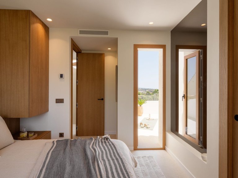 Villa for Sale in Nueva Andalucía, Malaga 29